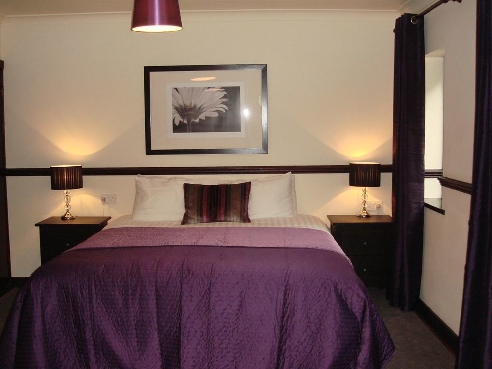 Foxwood Guest House Robin Hood エクステリア 写真